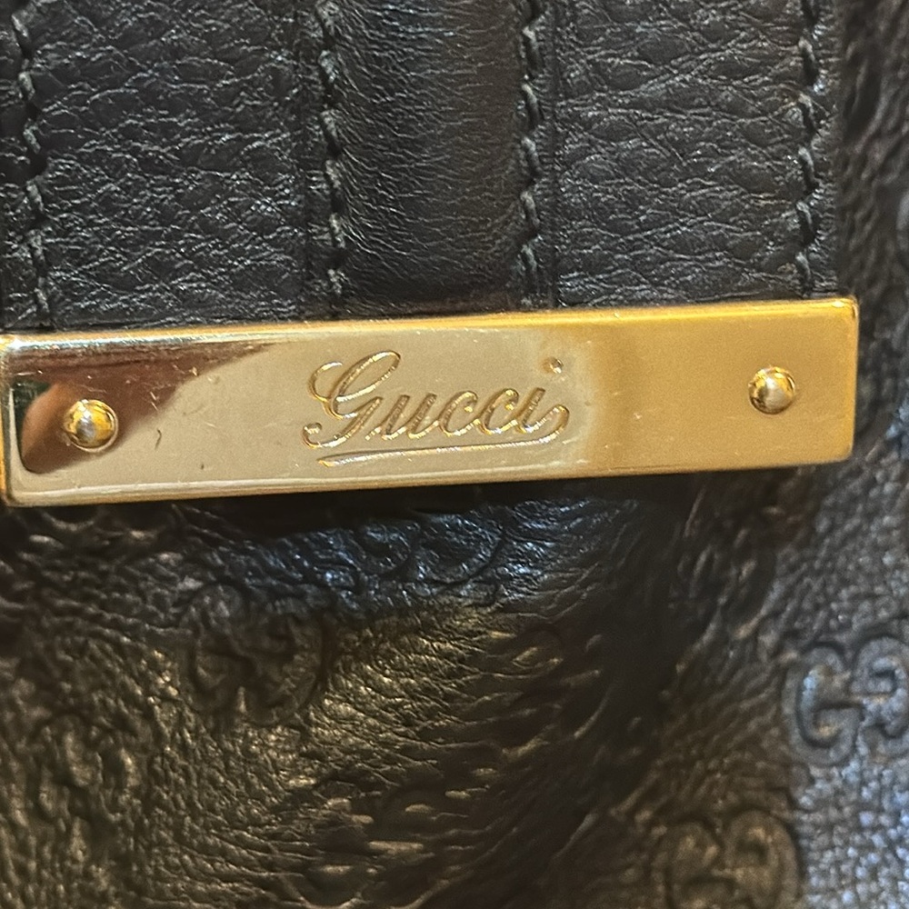 Gucci - Picture 3 of 17